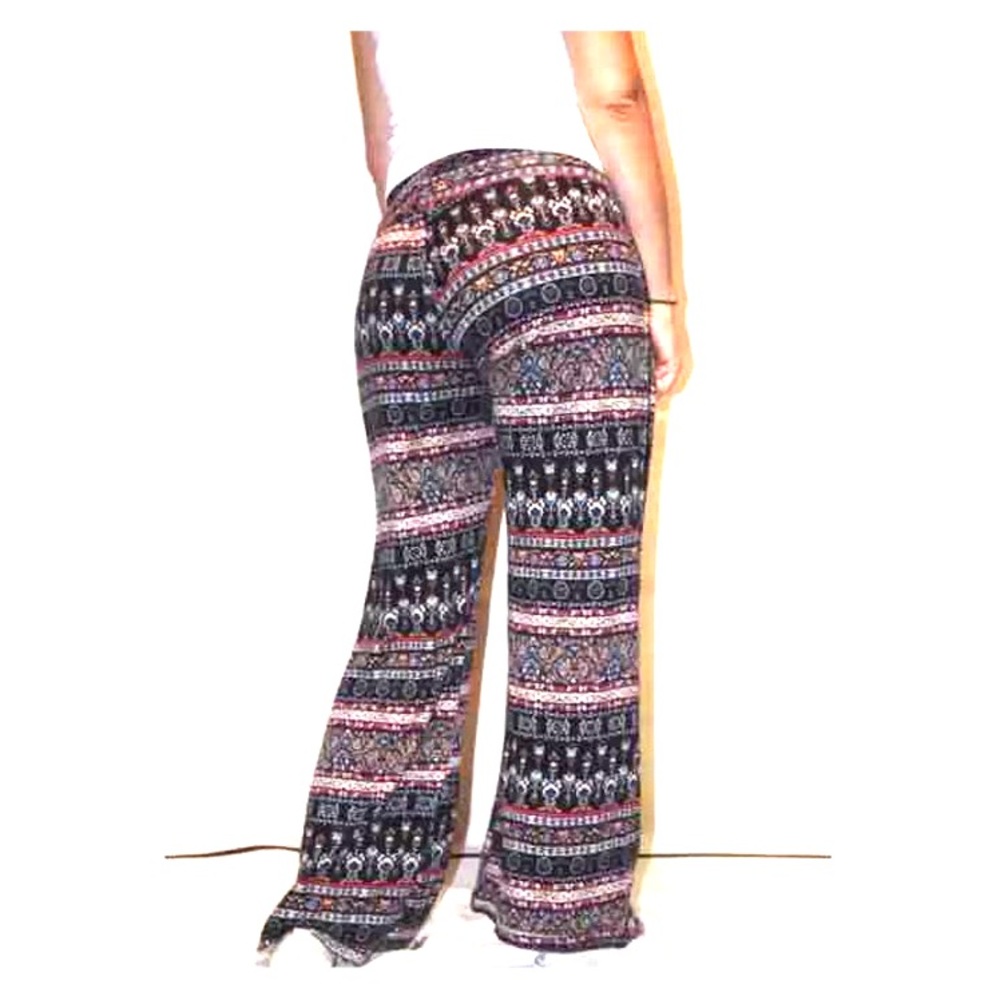 Beautiful Patterned Loose Fit Pants Medium